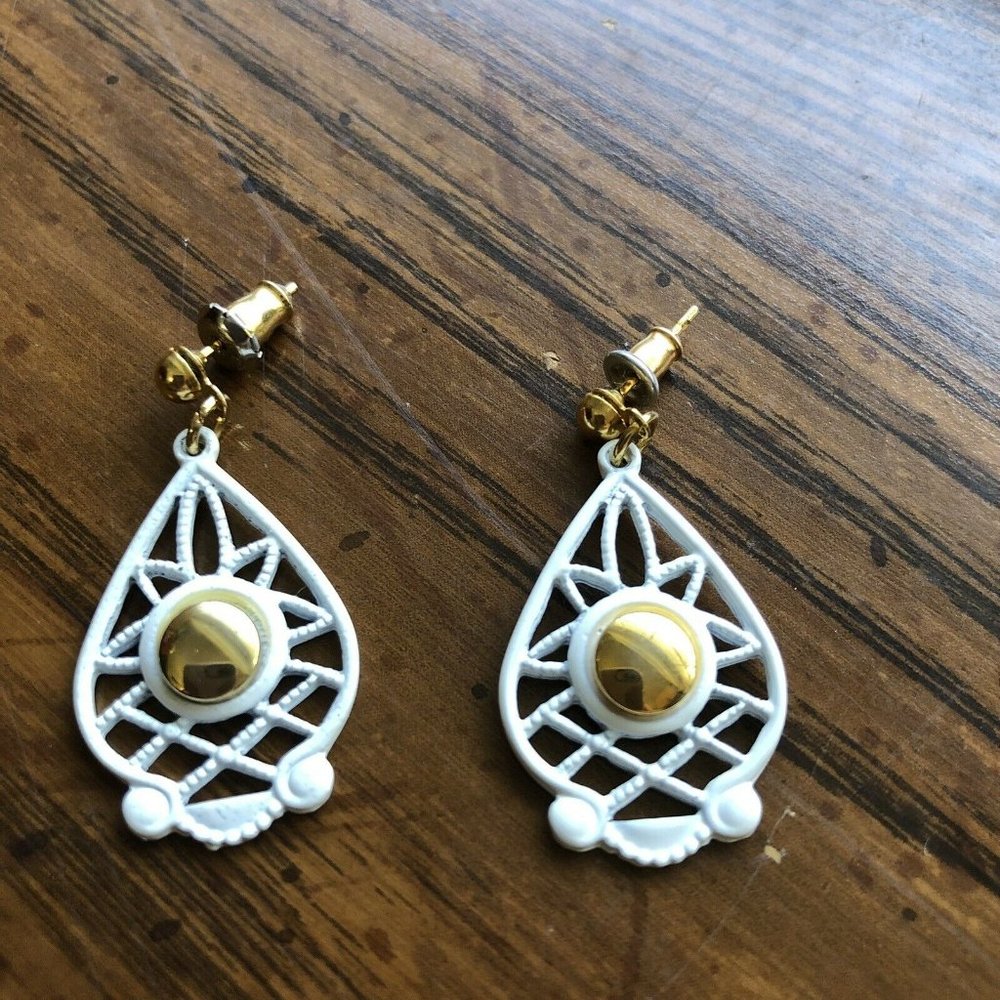 Vintage 1990s Earrings Teardrop White Gold Tone Dangle Stud Web Post